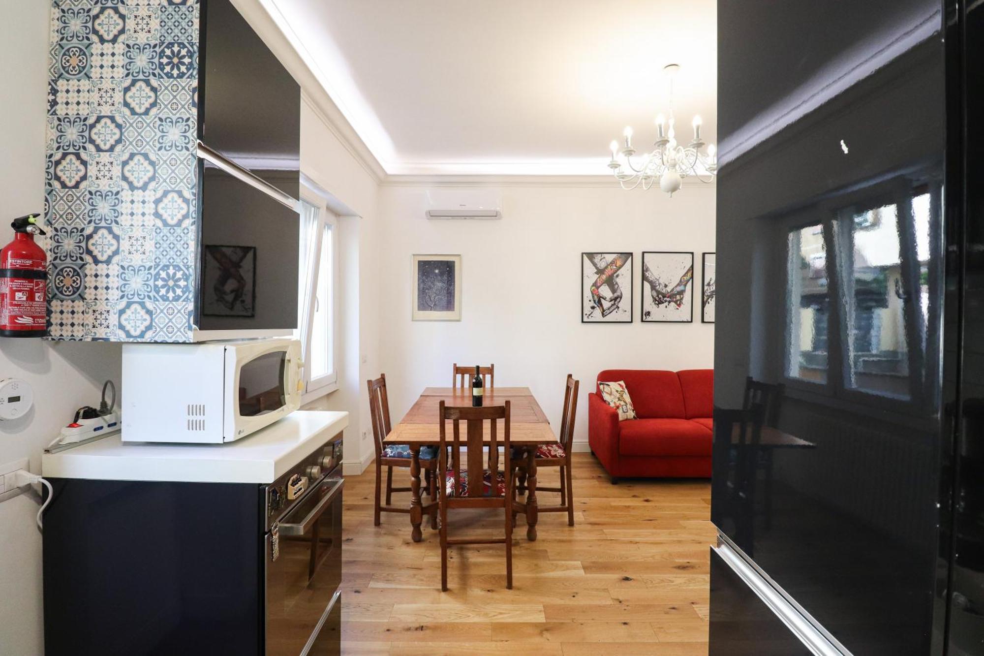 Casilina 403 Spacious 3bdr And 3 Bath
